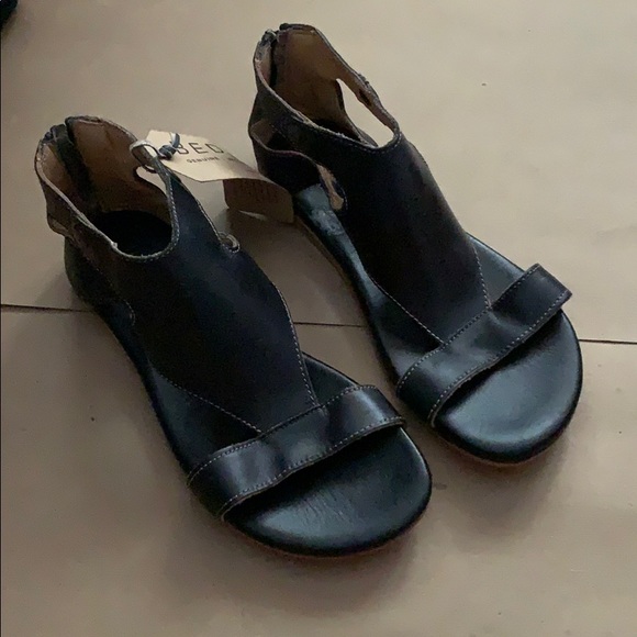 New bed Stu black Leather Gladiator Sandals Sz 7 - Picture 3 of 13